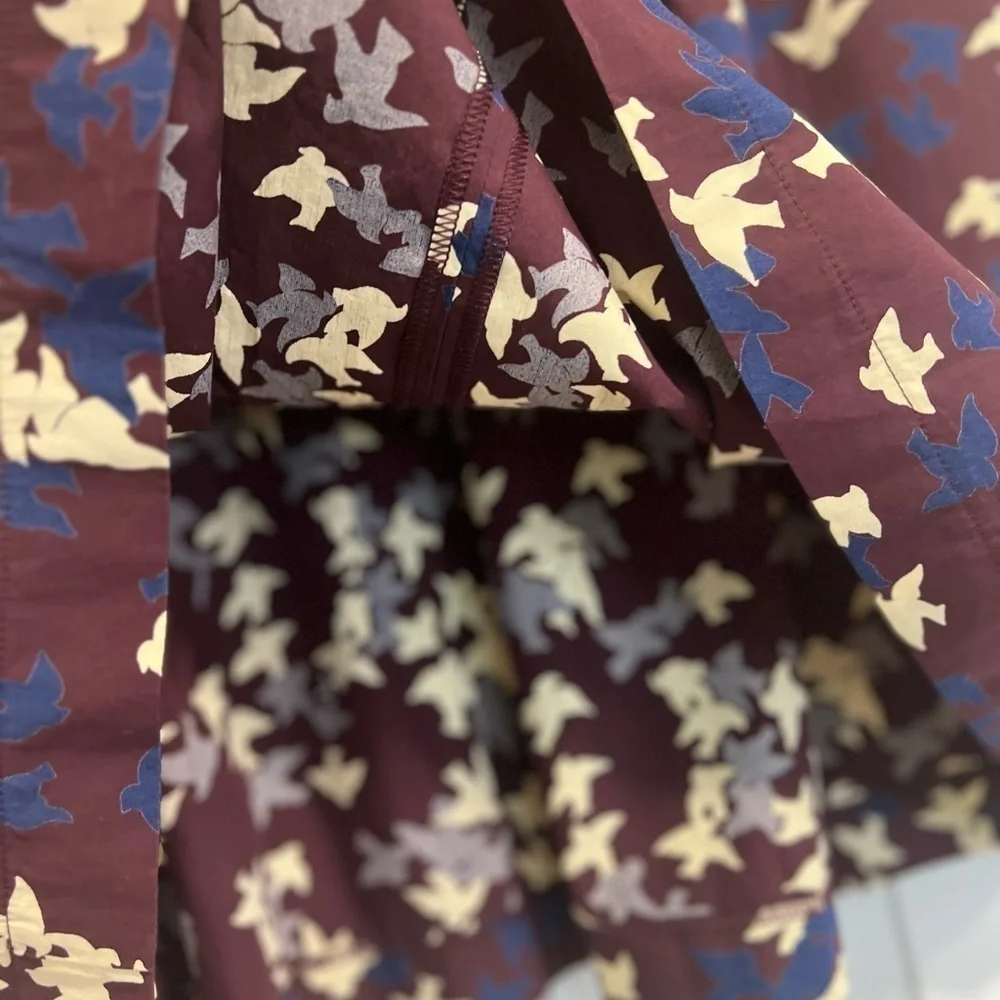 CUE Australia burgundy flock of birds short skirt